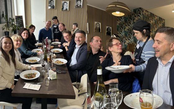 img repas restaurant chromosome eab1f6b2