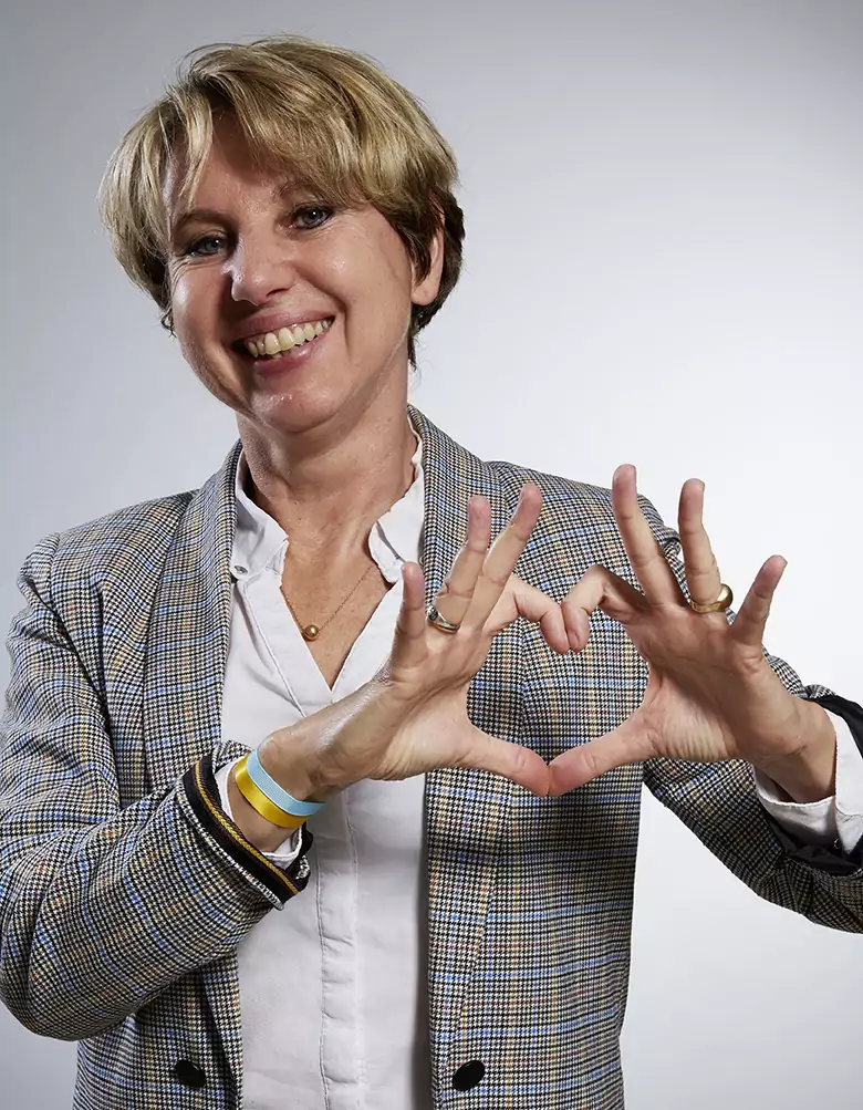 Nous contacter 3 Martine BREYMAND